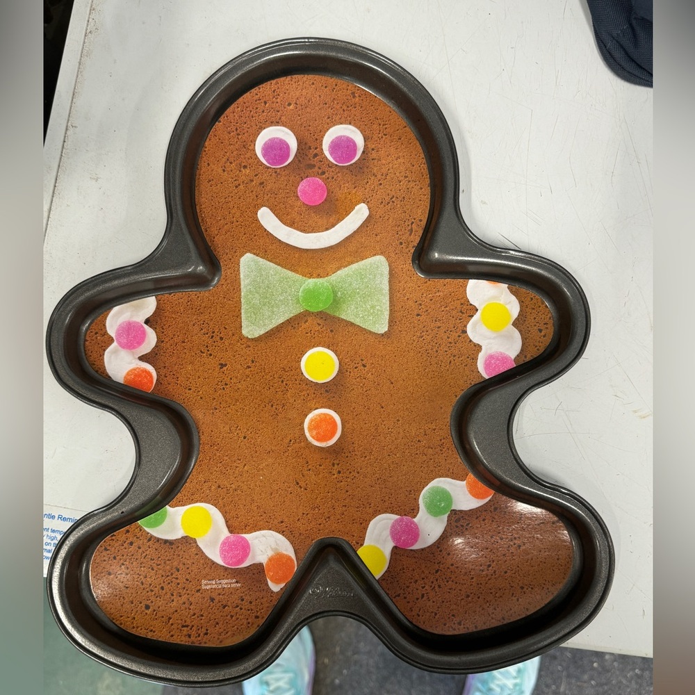 Wilton Gingerbread cookie pan
